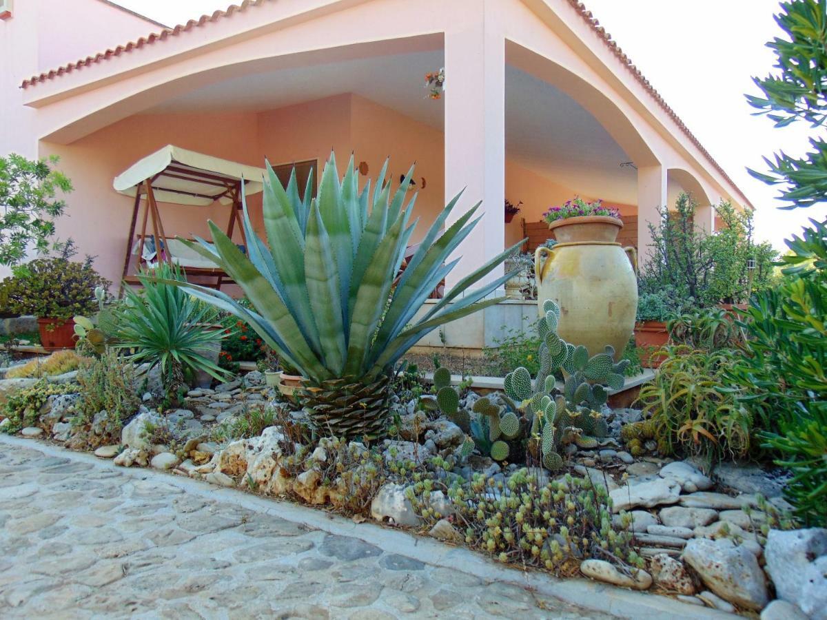 Apartmán I Giardini Dell'Agave Torre Santa Sabina Exteriér fotografie